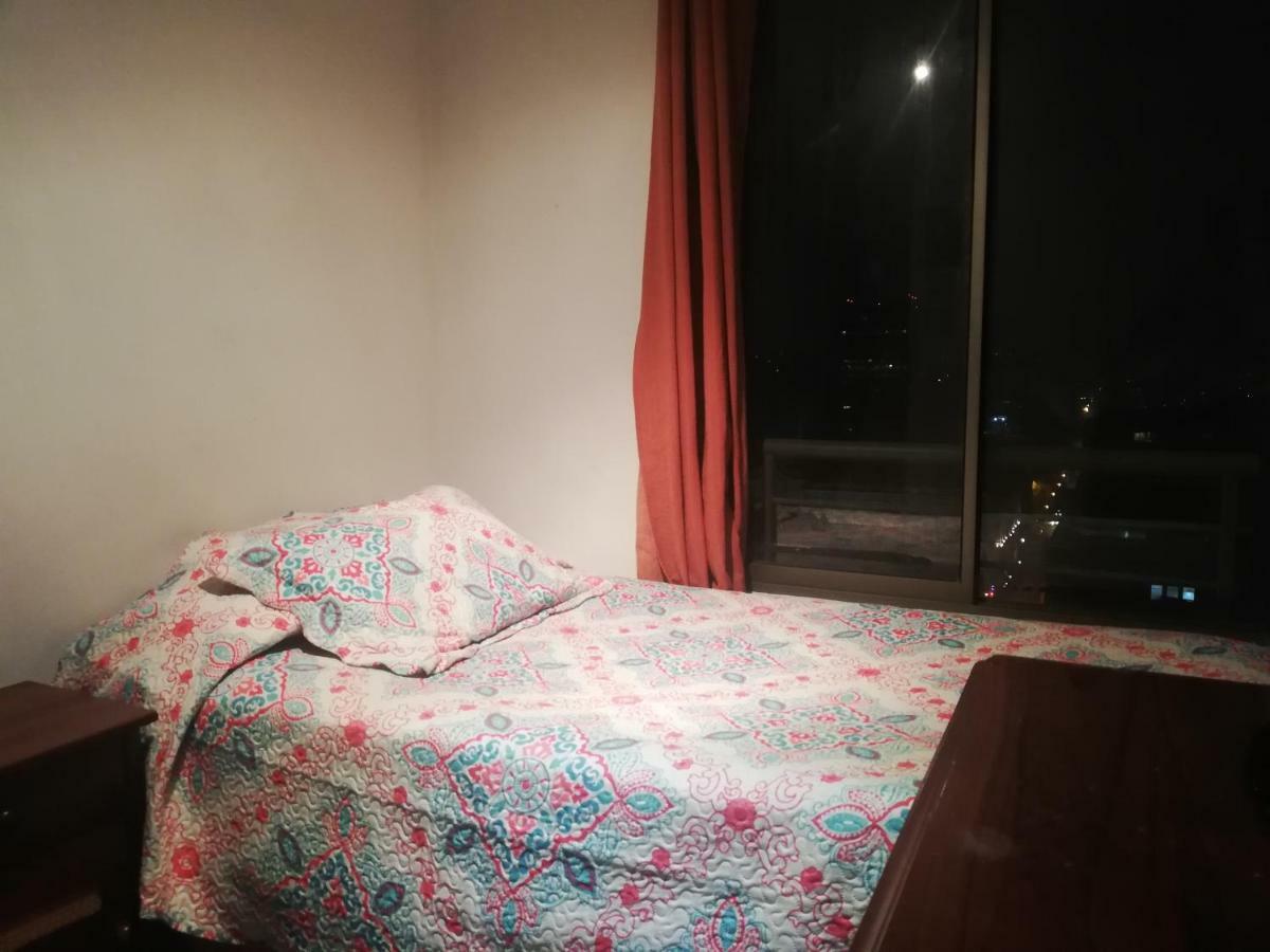 Una Habitacion Privada Con Bano Privado En Centro Historico 산티아고 외부 사진